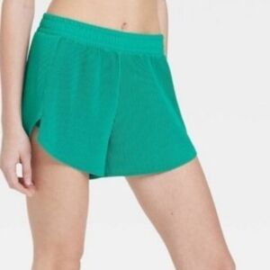 Women's XXL Mid Rise Micro Green Pleated Shorts - All In Motion